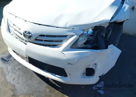 2013 Toyota Corolla Le z USA, uszkodzony, nr VIN 2T1BU4EE7DC940364